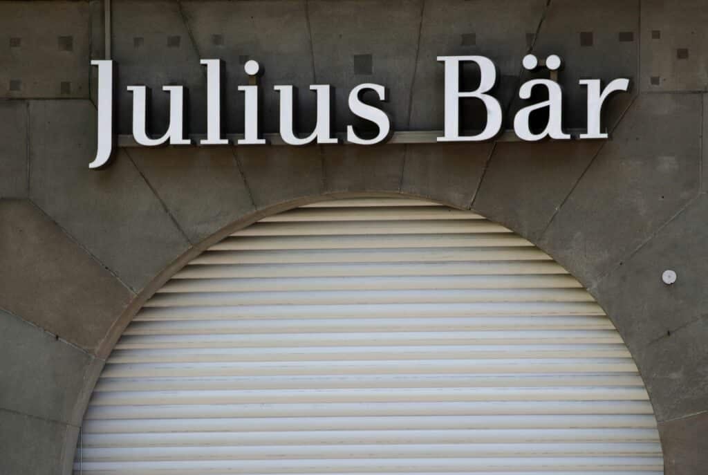 What Are The Best Ways Of Sending Money Out Of Switzerland? 