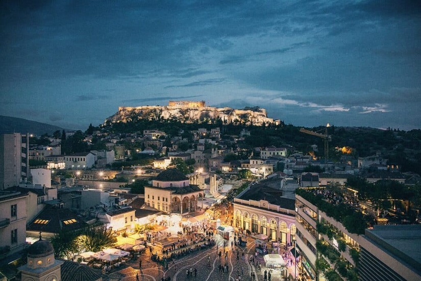 You can enjoy benefits like visa-free travel to the Schengen Zone with a Greece Golden Visa