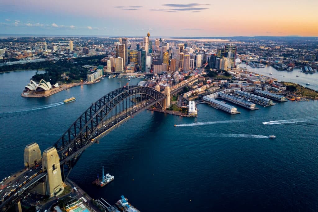 What Are The Best Ways Of Sending Money From Australia To The UK?