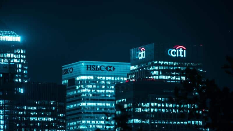 International bank brands, Citi and HSBC offer various expat bank account options. Photo by Miquel Parera&nbsp;on Unsplash&nbsp;