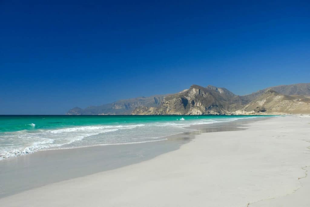 Getting money out of Oman as an expat