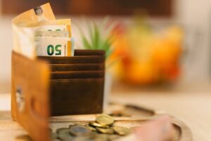 Many countries offer preferential tax regimes to attract foreign investment, wealthy individuals, and skilled professionals.