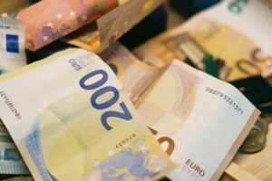Understanding where these taxes are heaviest is essential for high-net-worth individuals, expats, and global entrepreneurs looking to optimize their financial planning.