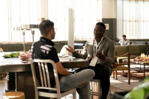 A local financial advisor can handle your finances if your income, assets, and retirement plans all remain within one country. However, once your life or work crosses borders through relocation, foreign investments, or dual citizenship, a local advisor’s expertise often becomes insufficient.
