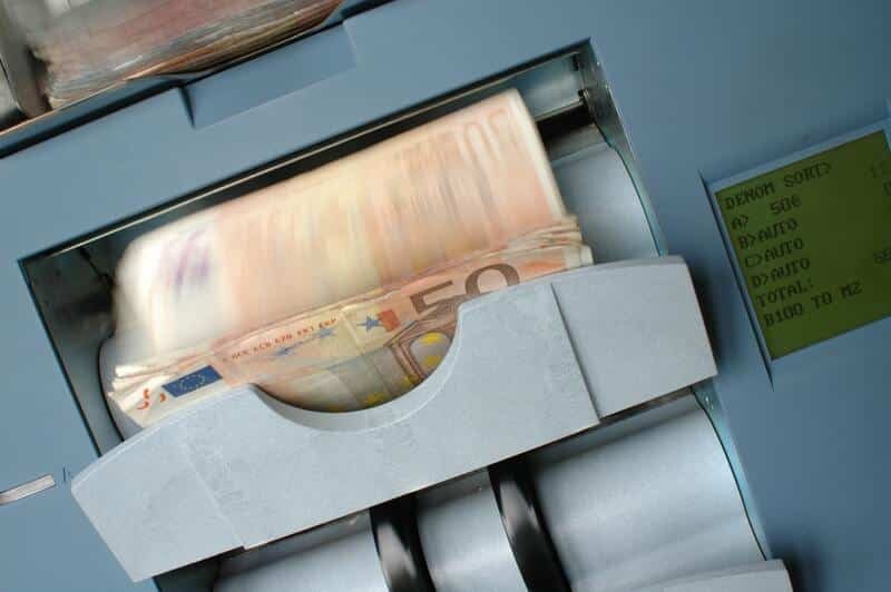 An investment platform in Hong Kong must comply with anti-money laundering and counter-terrorist financing regulations. Photo by Pixabay