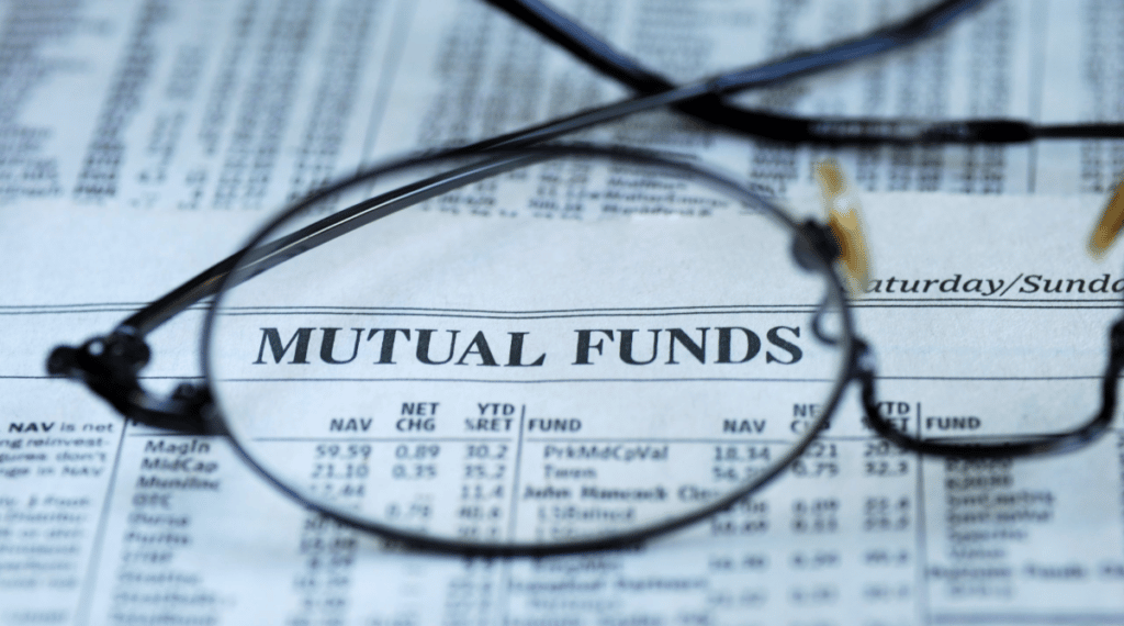 value funds vs growth funds