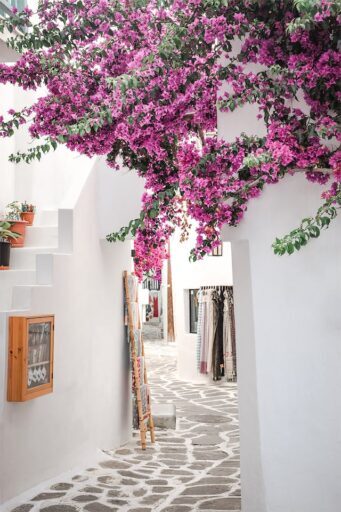 weather in greece during spring