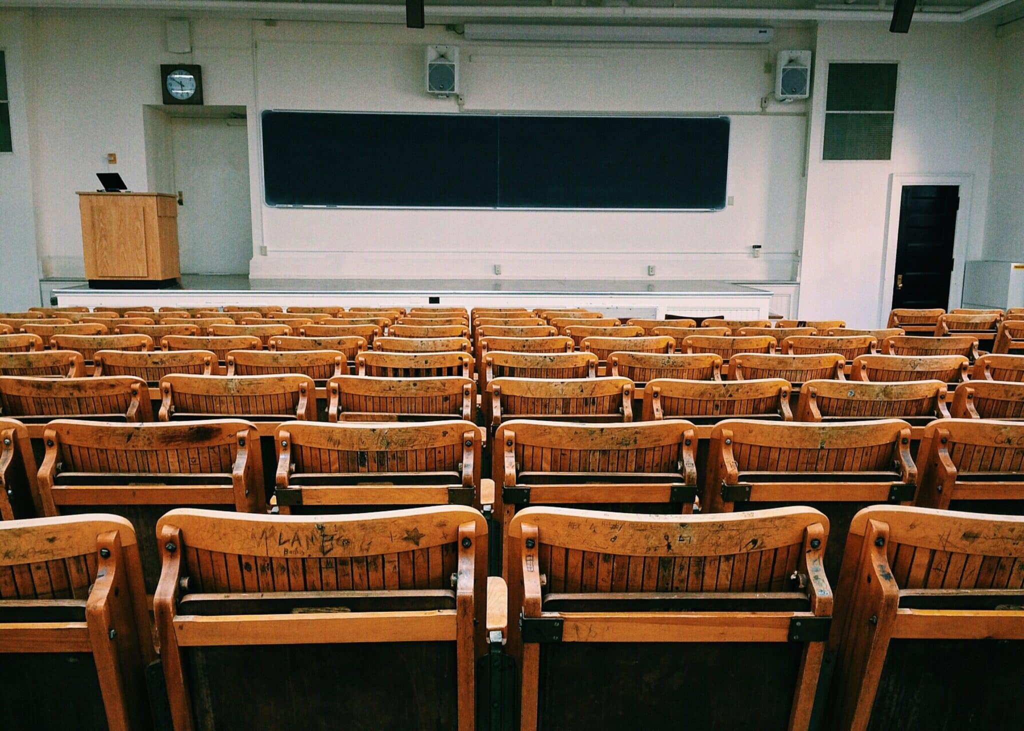 Similarities And Differences Between The Japanese And Western Education Systems 2022