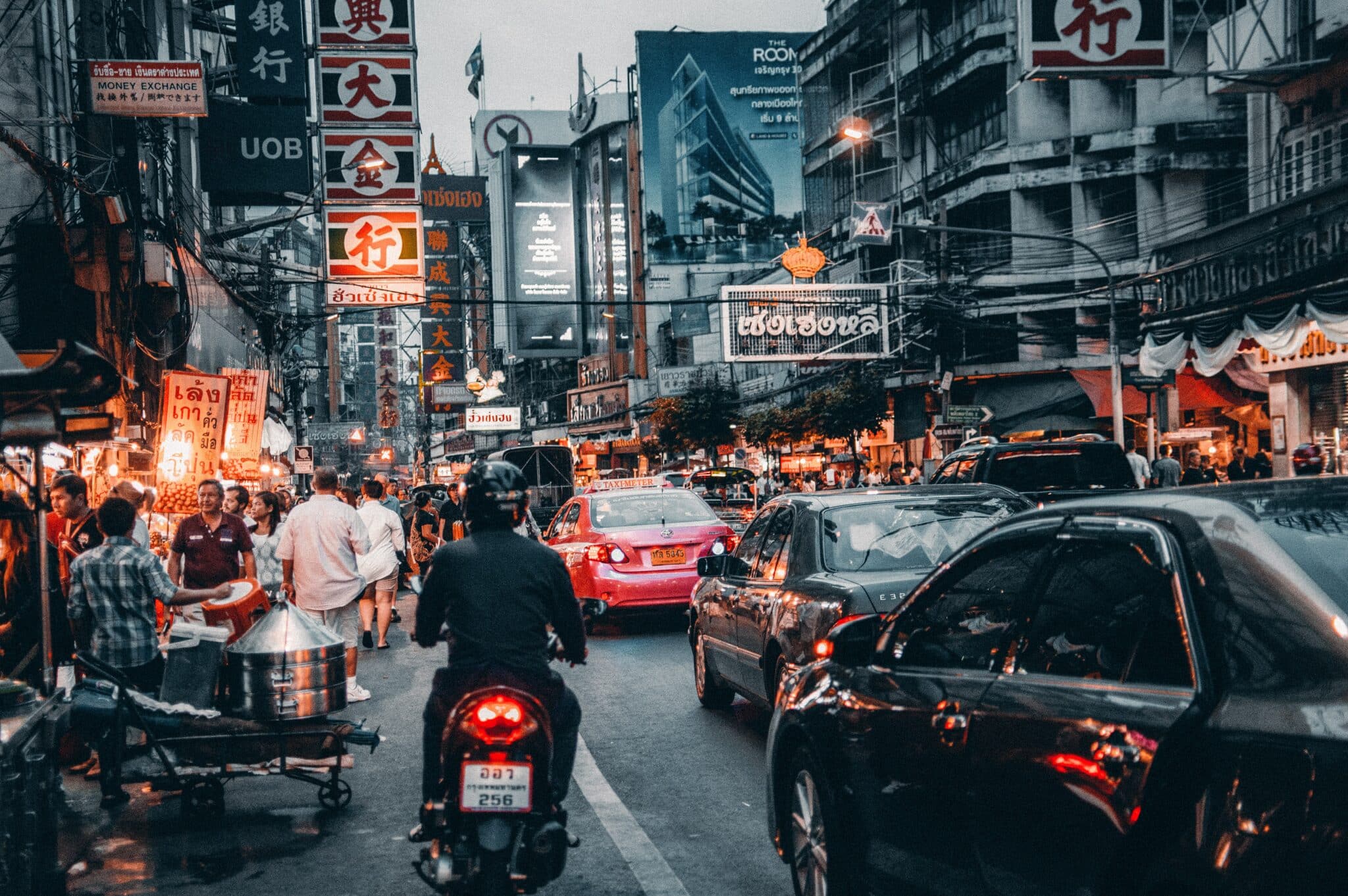The Most Enticing Neighborhoods For Foreigners In Bangkok 2022