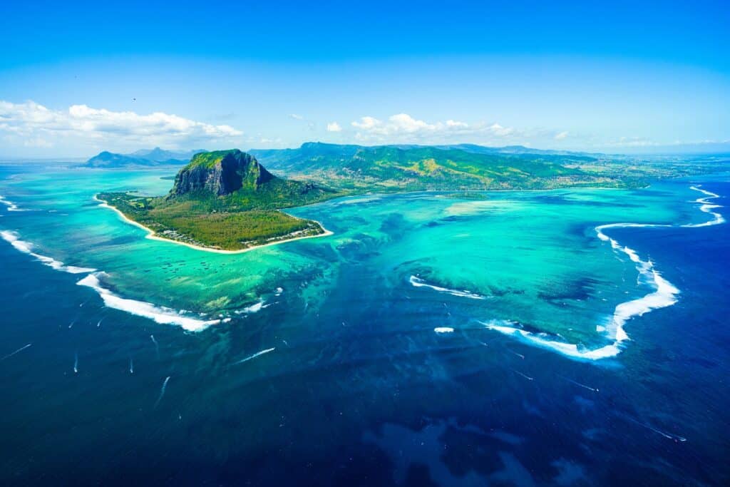 Mauritius Reopens To Fully Vaccinated Travelers Without Quarantine