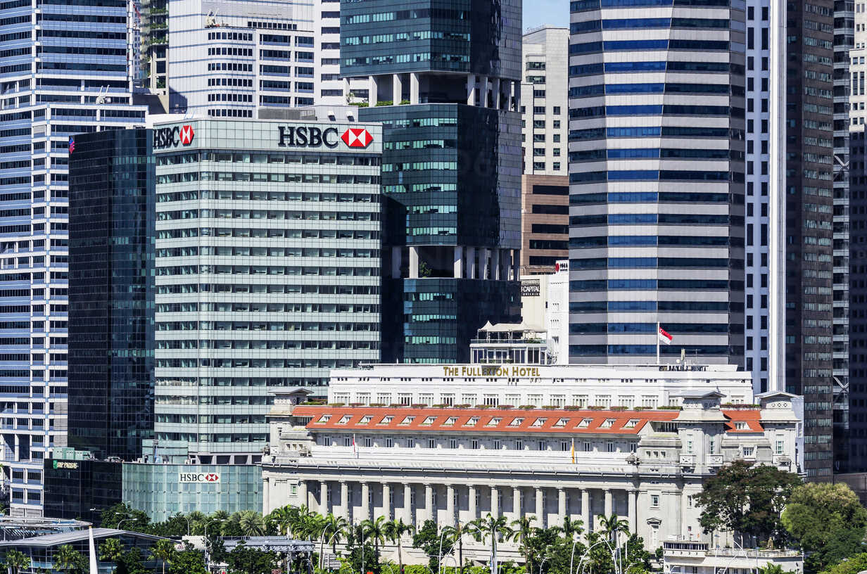 singapore view to financial district and clarke quay hsbc bank and hotel THAF001369