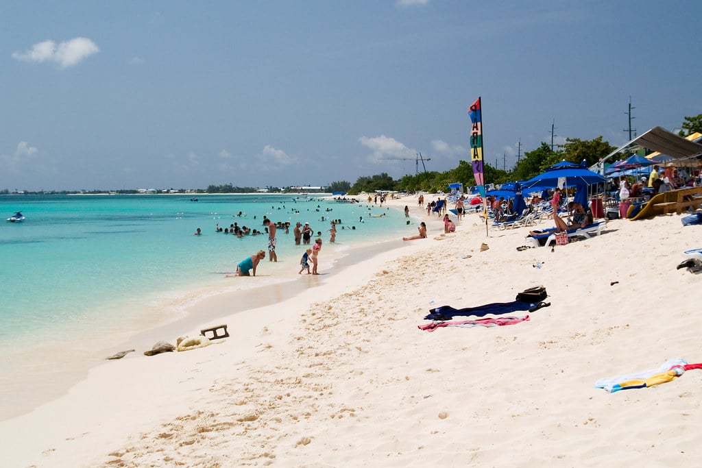 What Are The Best Ways Of Sending Money Out Of the Cayman Islands?