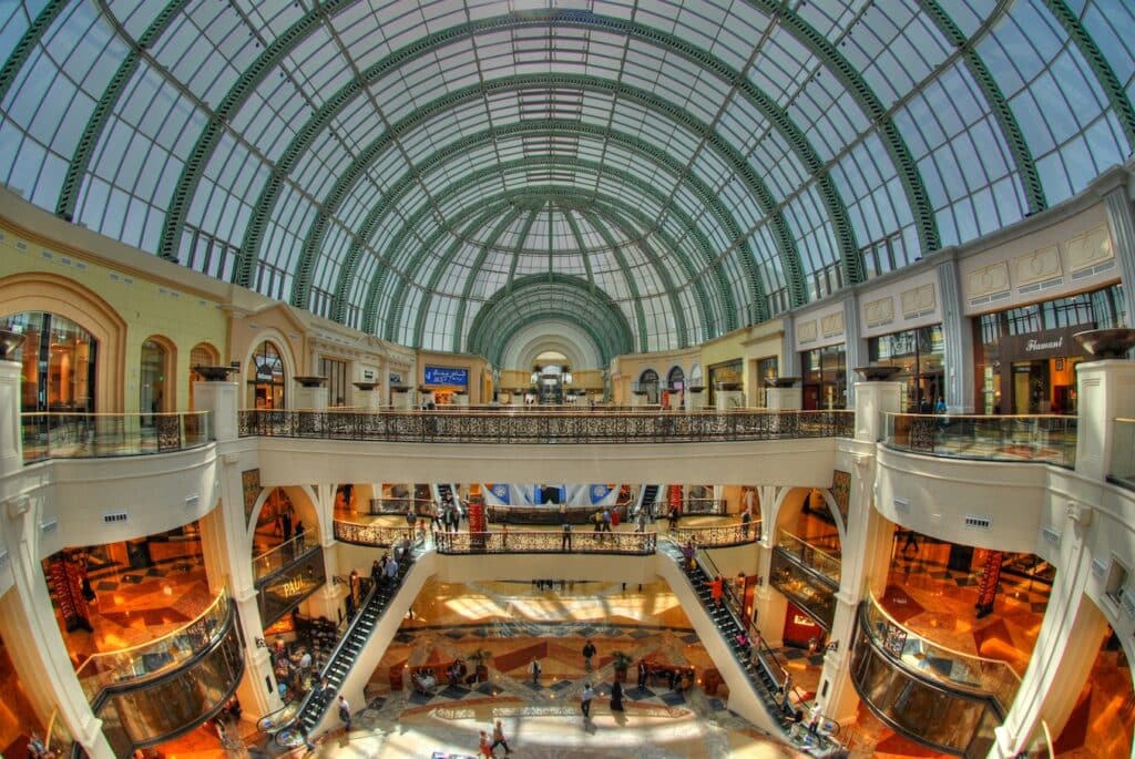 the greens dubai mall of emirates
