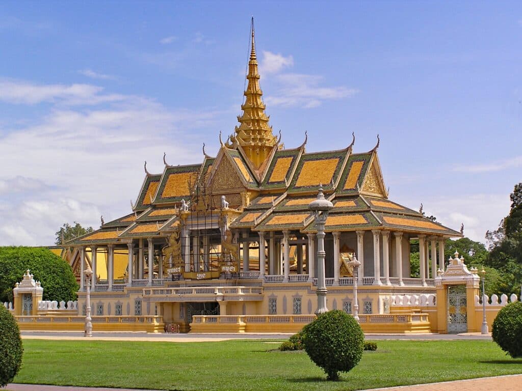 how to retire in Cambodia Phnom Penh