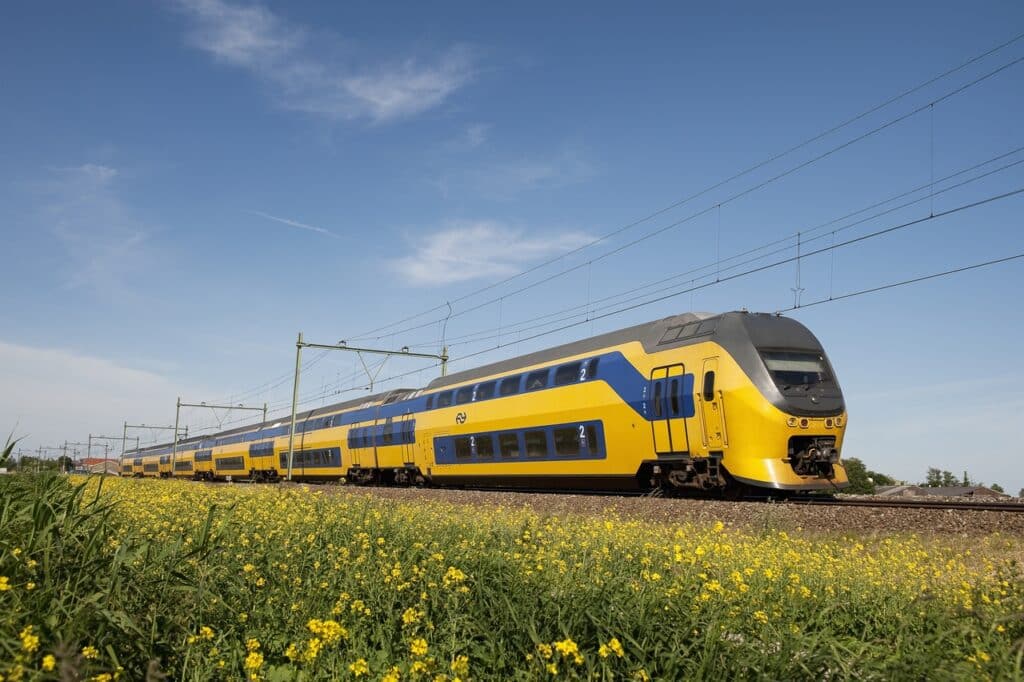 how to retire in the netherlands trains