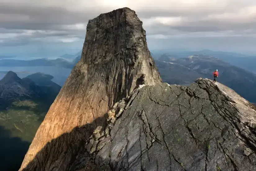 Top Mountains To Climb Around The World
