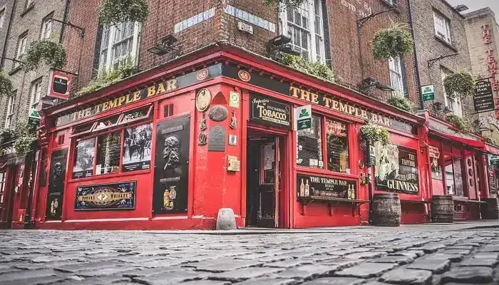 retire in ireland pubs