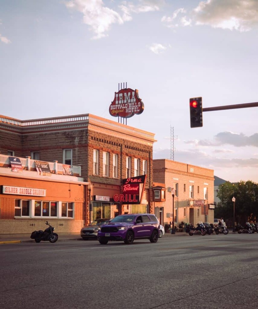 invest in hotel rooms wyoming