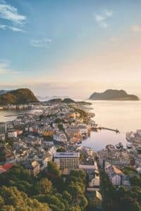 Norway wealth tax for expats. Photo by Jarand K. Løkeland on Unsplash