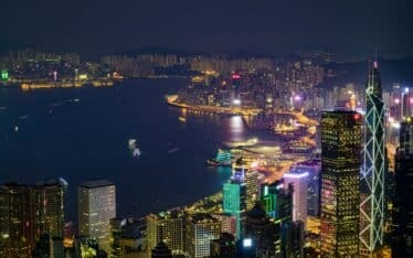 Investing in US ETFs from Hong Kong: An expat’s guide