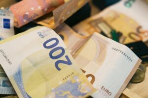 Understanding where these taxes are heaviest is essential for high-net-worth individuals, expats, and global entrepreneurs looking to optimize their financial planning.