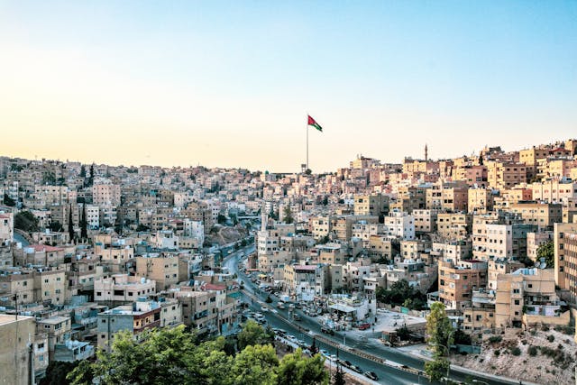 Expat Investment Advice in Jordan: What You Need to Know for 2025